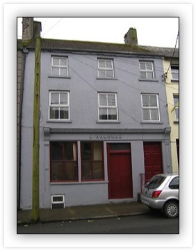 Holuhans pub in burke st Fethard